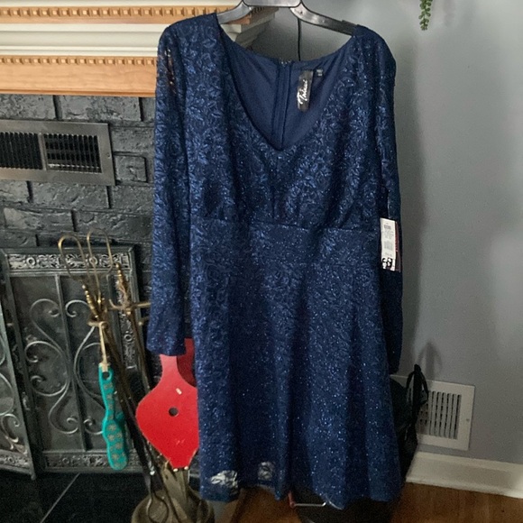 Trixxi Dresses & Skirts - Gorgeous nave blue lined New years or Christmas sequins dress